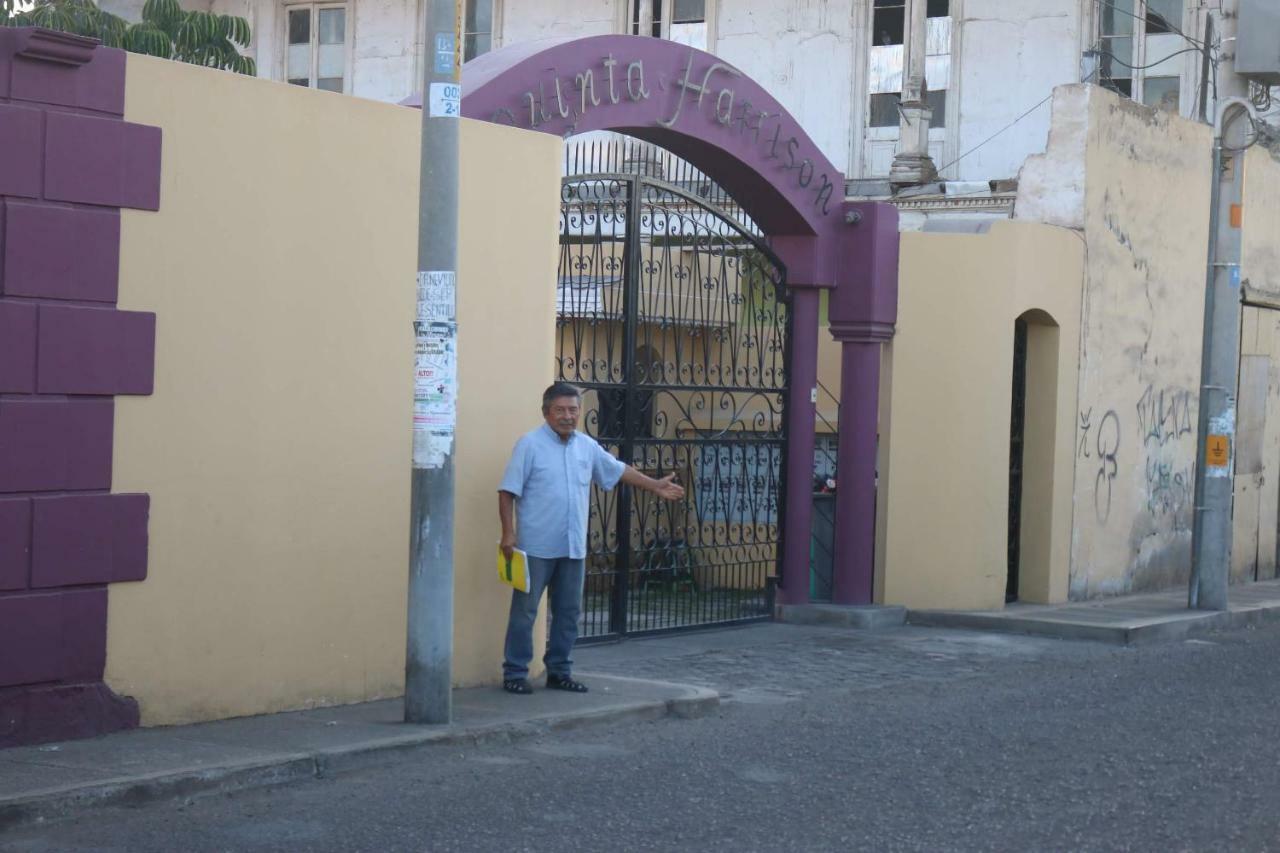 Hostal Mochileros タクナ エクステリア 写真