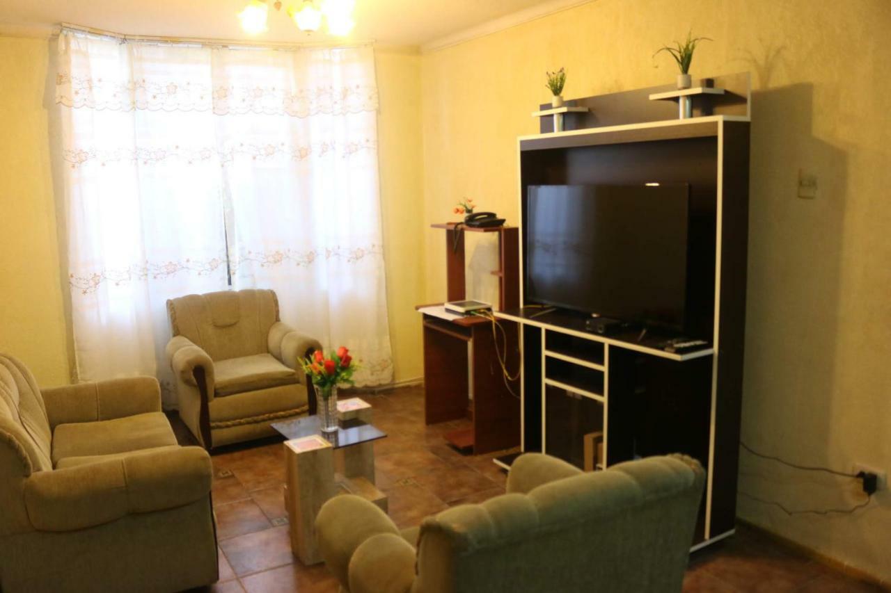 Hostal Mochileros タクナ エクステリア 写真